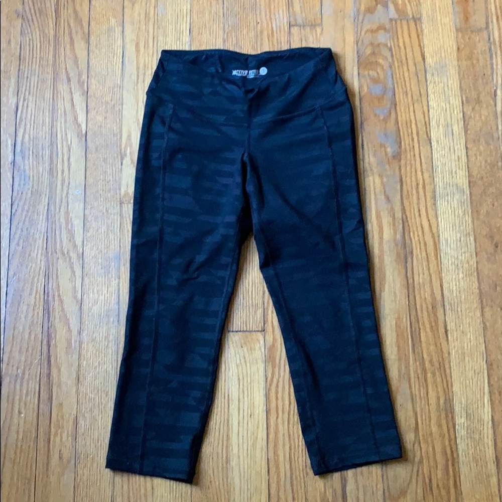 Old Navy Active Capri Leggings